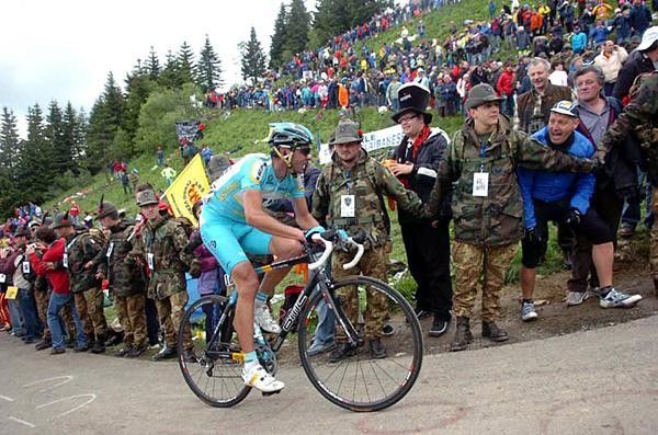 Eddy Mazzoleni (Astana) climbs solo.