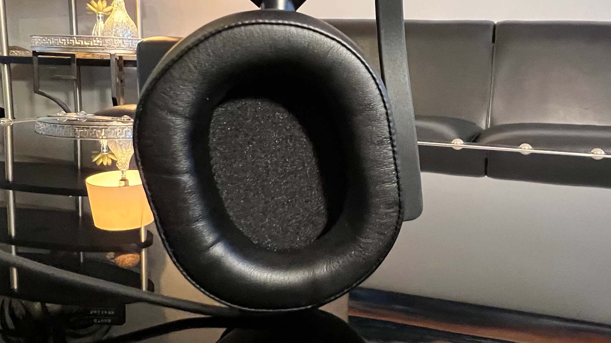 A Corsair HS55 Stereo