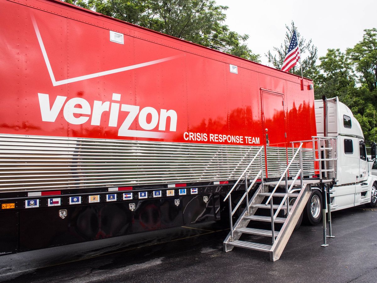 Verizon truck