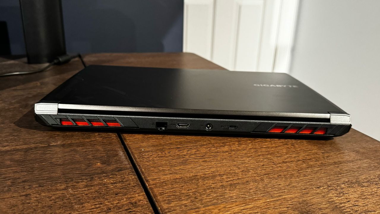 Gigabyte G6X