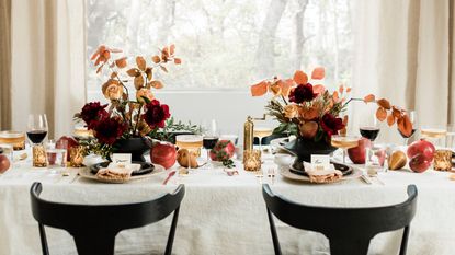 A floral Thanksgiving tablescape