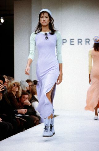 Yasmeen Ghauri walking Perry Ellis grunge show