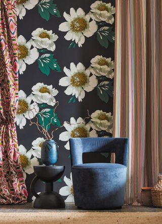 Paeonia wallpaper by Harlequin
