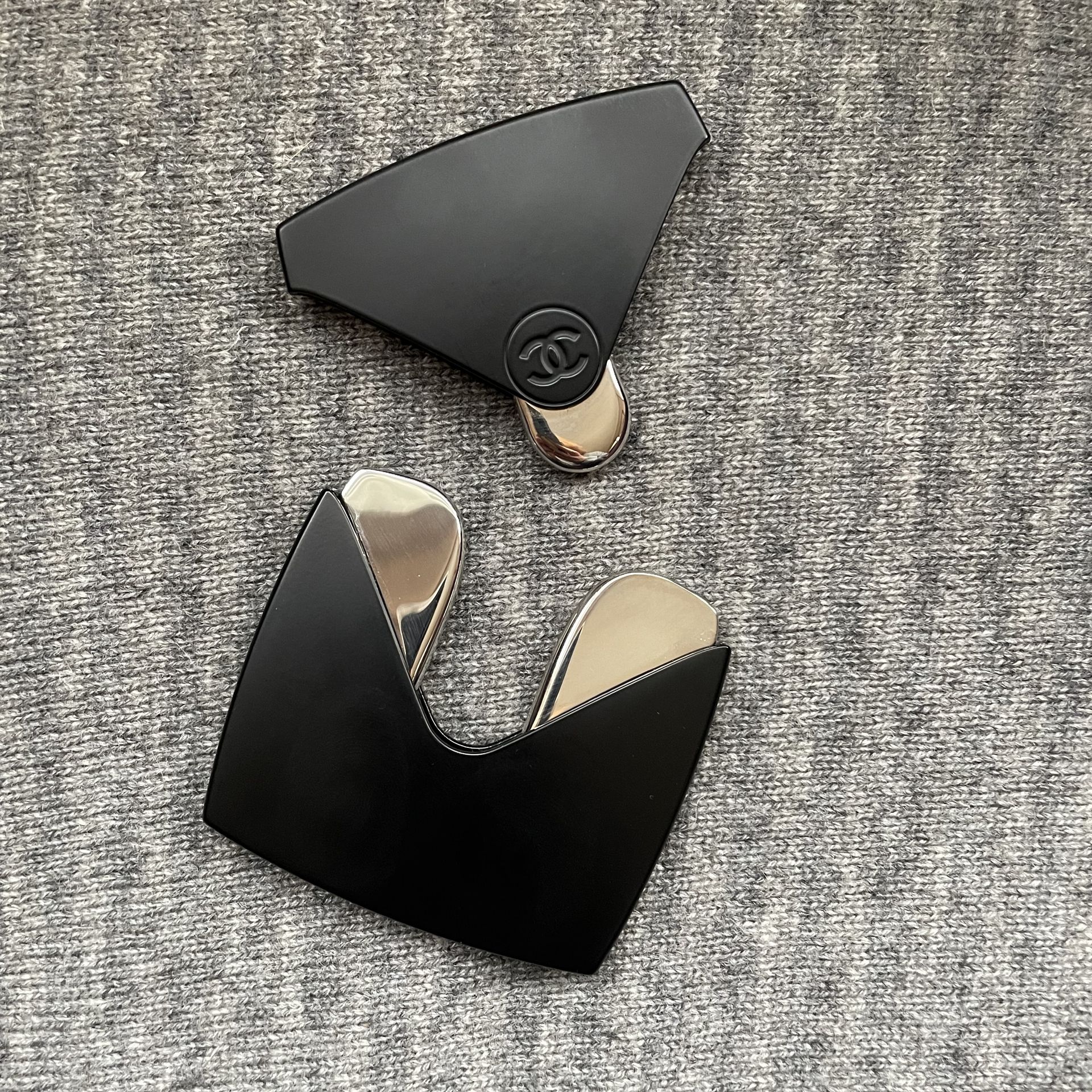 Chanel Le Lift Tool