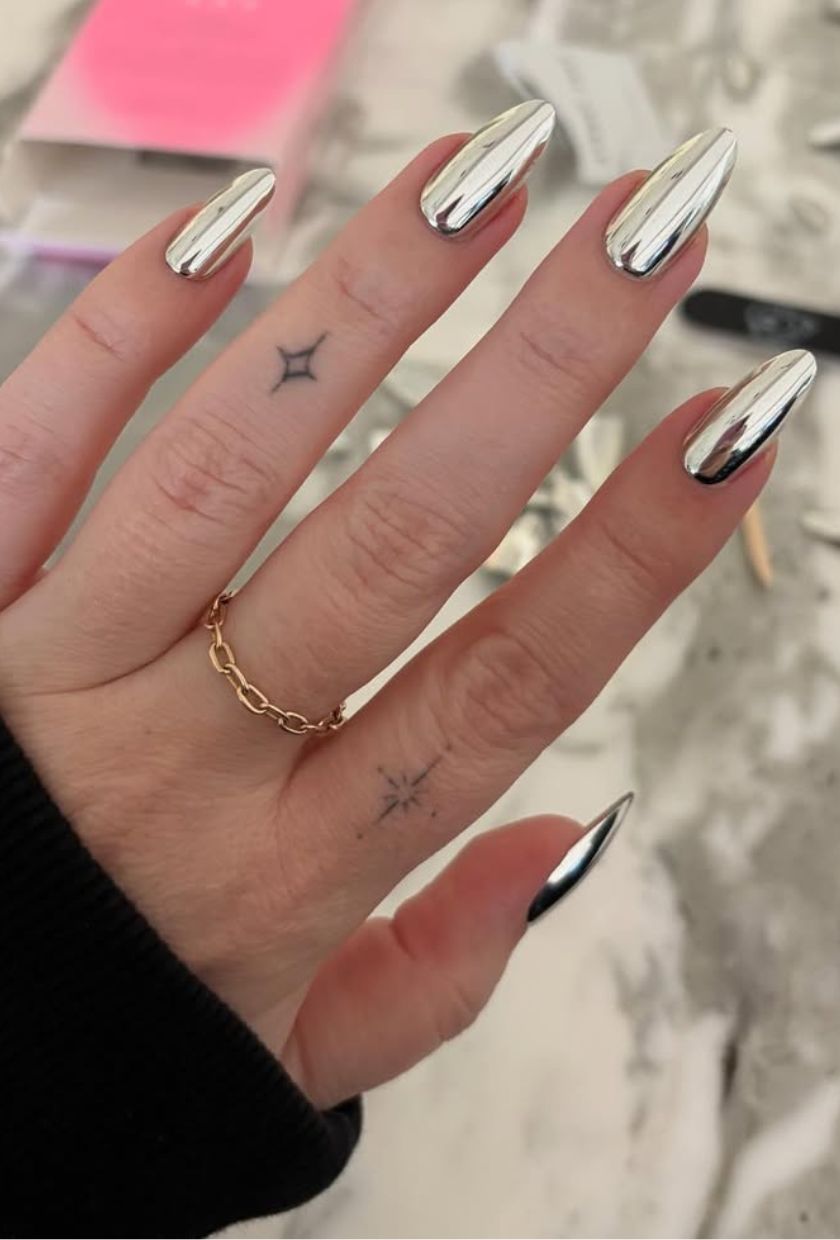 @nails_of_la