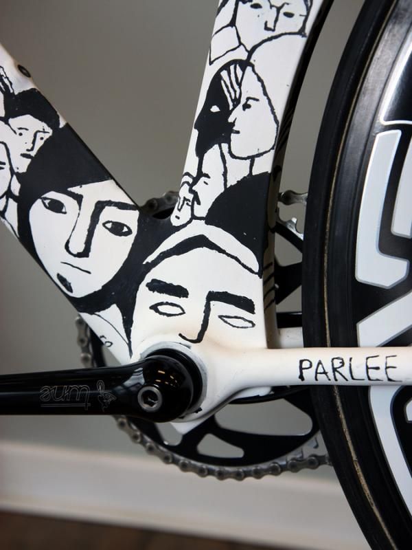 Geoff McFetridge cleverly used the bottom bracket shell itself as part of the graphics scheme.