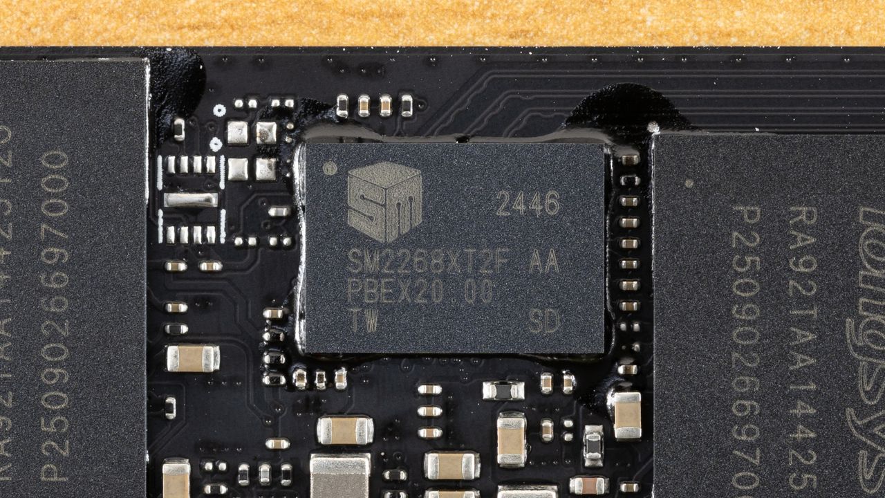 GameStop NVMe SSD 2TB SSD