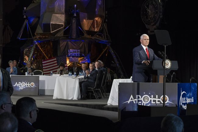 NASA Chief Vows Quick Action to Return Astronauts to the Moon by 2024