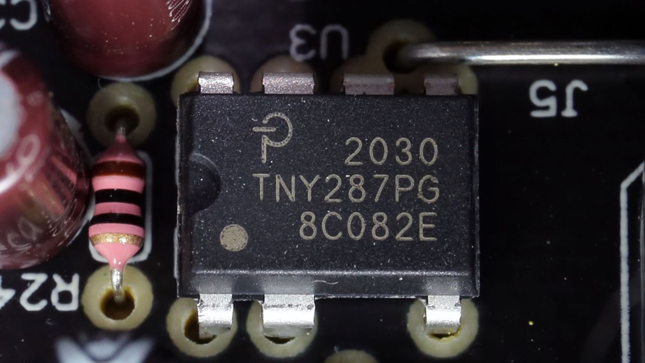 XPG Pylon 550W