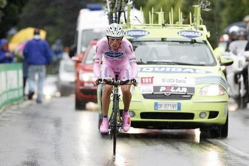Danilo Di Luca (Liquigas) keeping cool in his pink kit.