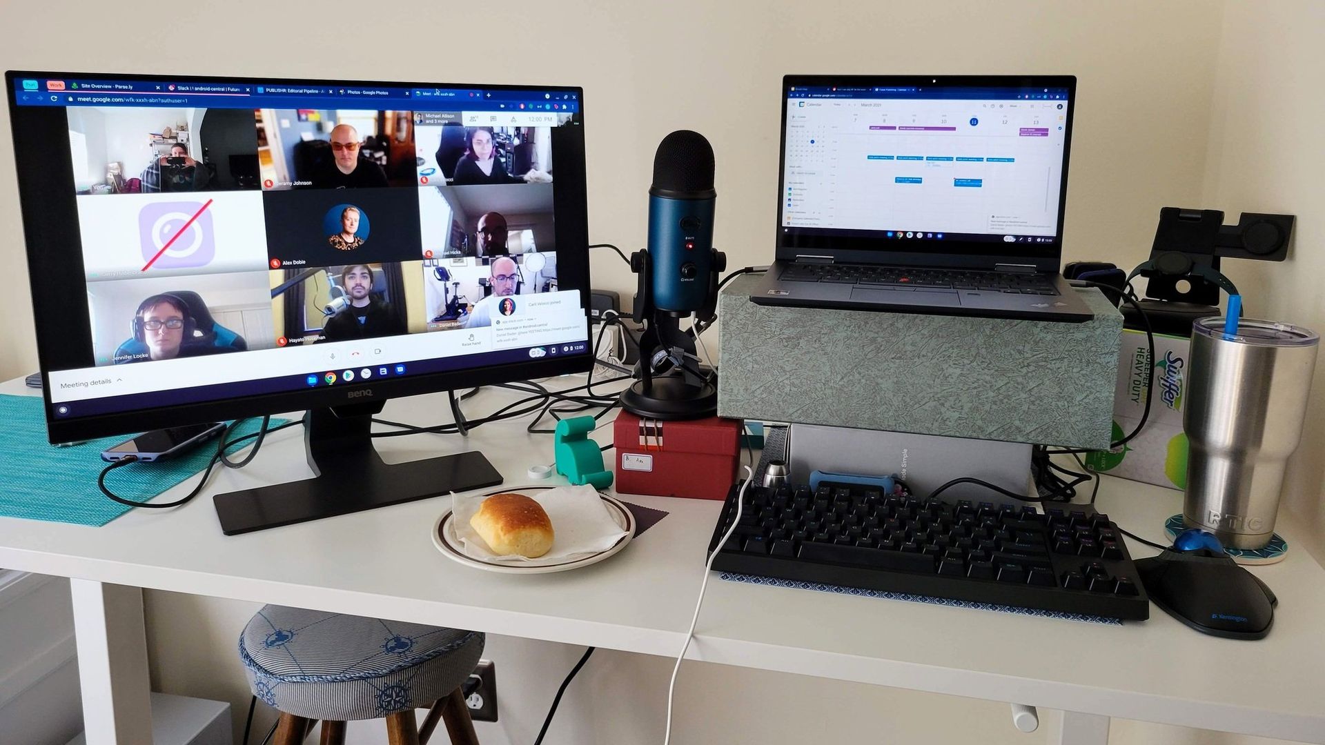 Use Chromebook With External Monitor How to use your Chromebook with an external monitor, mouse and keyboard