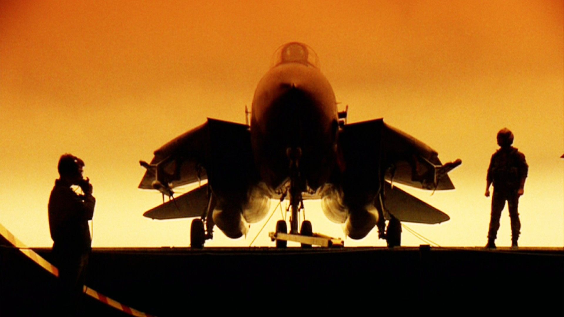 top-gun-fly-by-scene-and-landing-youtube