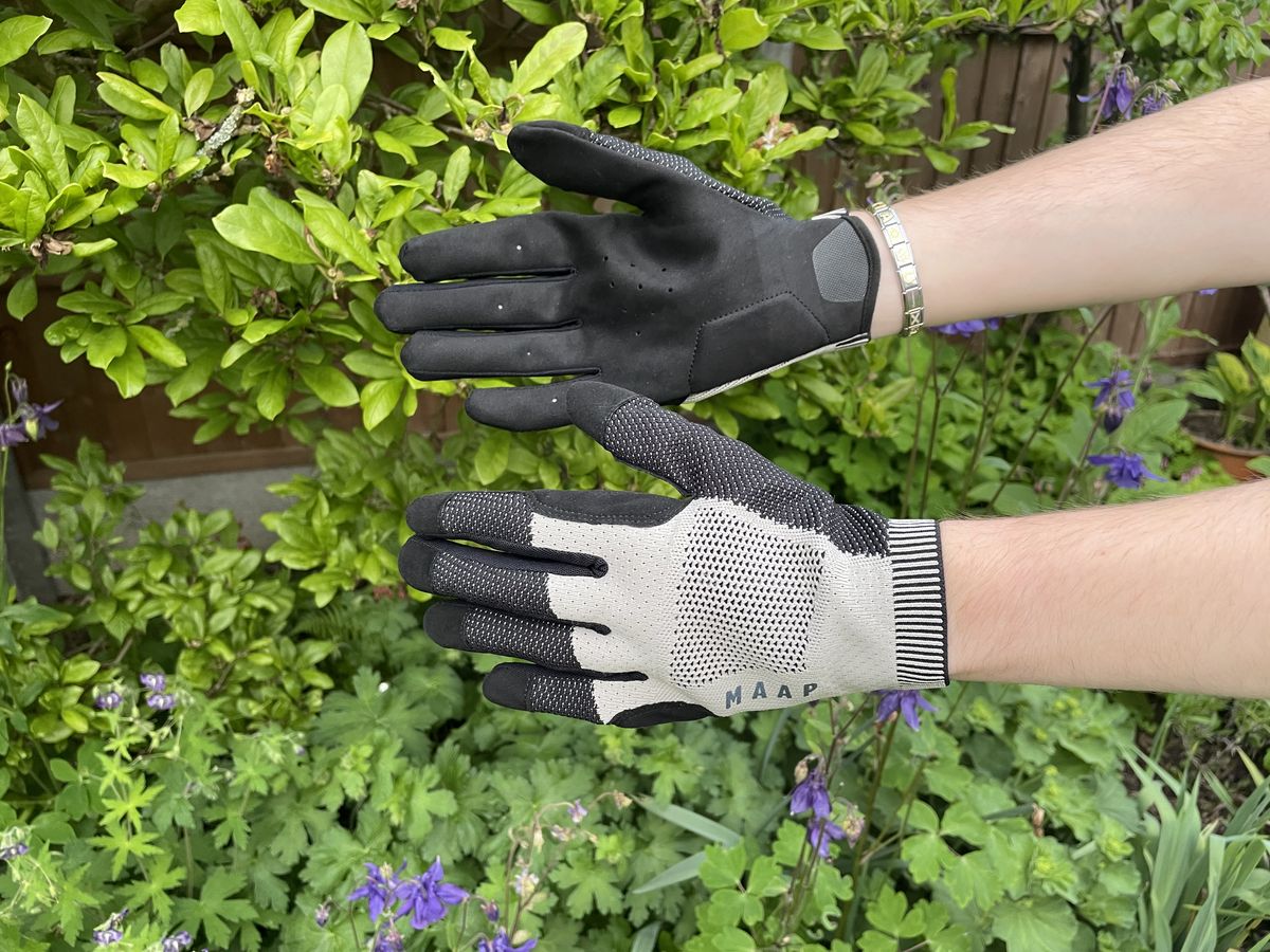 Best women’s cycling gloves Protection and comfort rolled into one