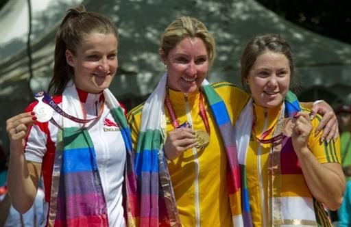 Lizzie Armistead (England), Rochelle Gilmore (Australia) and Chloe Hosking (Australia)