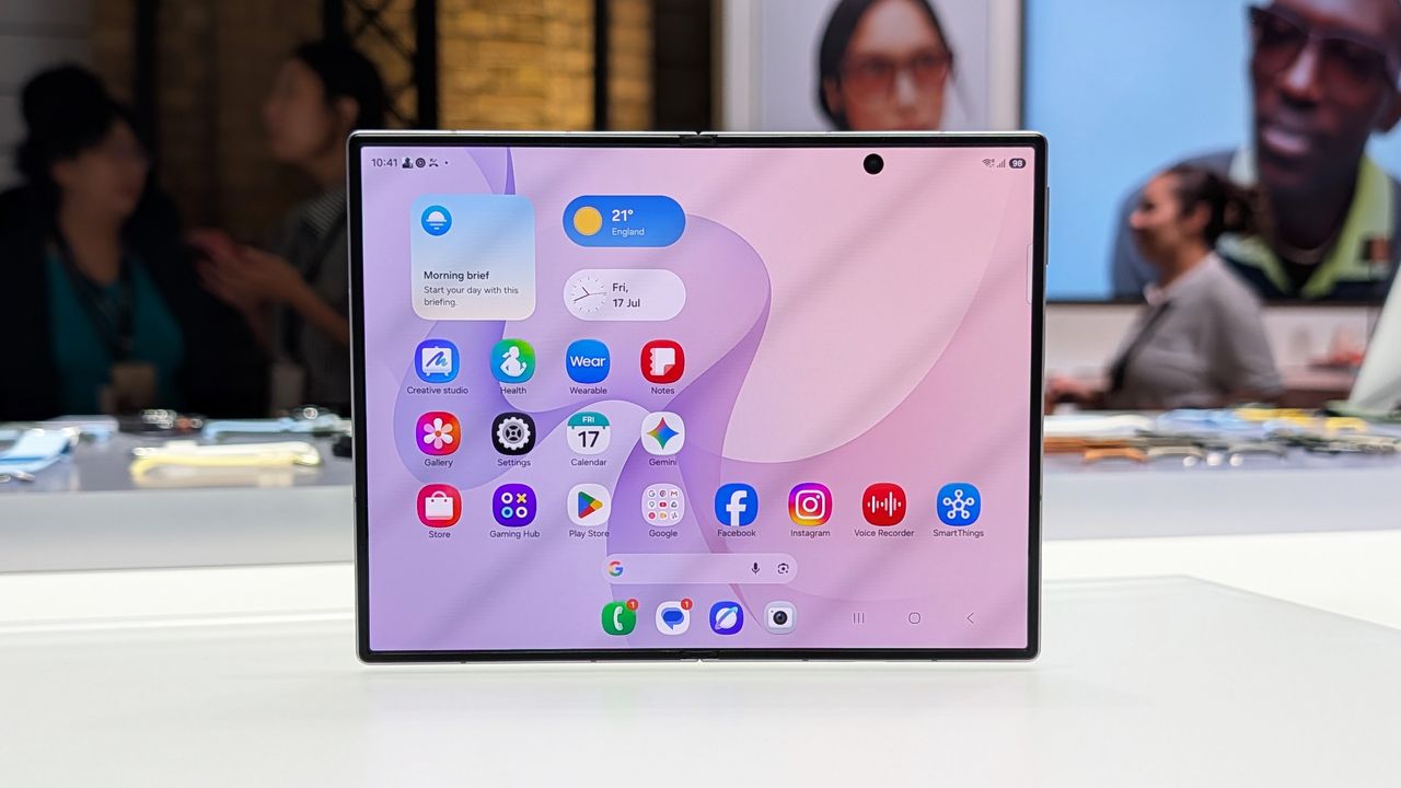 Samsung Z Fold 8