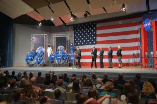 NASA Administrator Jim Bridenstine (center), with Johnson Space Center director Mark Geyer, Boeing's Leanne Caret, Kennedy Space Center director Bob Cabana and SpaceX's Gwynne Shotwell introduce the first commercial crew astronauts.