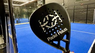 a photo of a padel racket