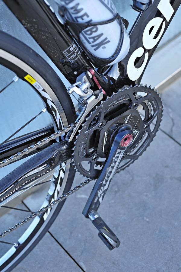 A red-anodized Rotor chain watcher provides a bit of insurance.