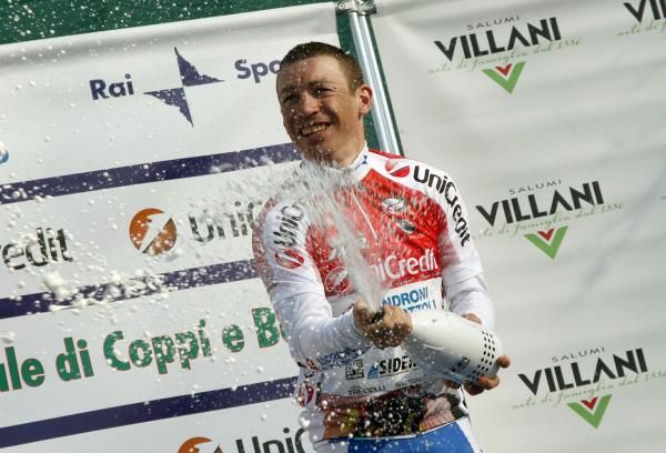 Sella celebrates
