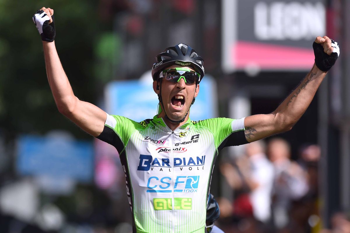 Nicola Boem wins stage 10 of the Giro d'Italia