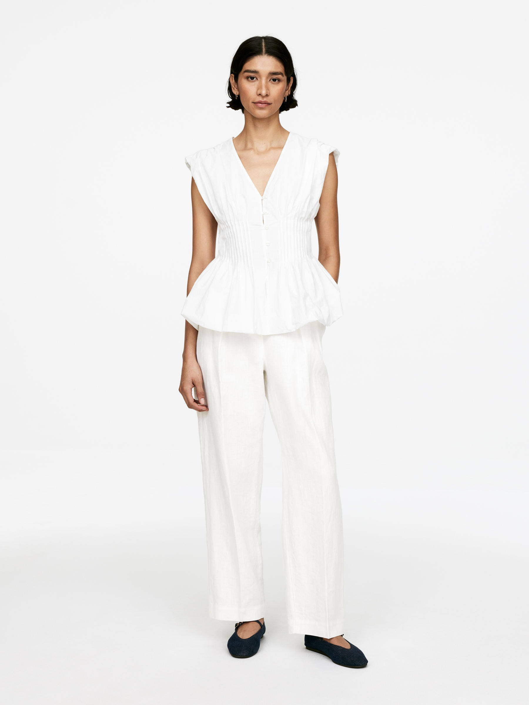Linen Trousers 
 White 
 Women 
 Arket Gb