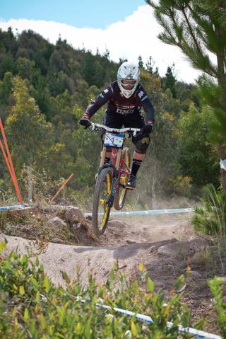Tracey Hannah races toward victory at Stromlo Forest Park