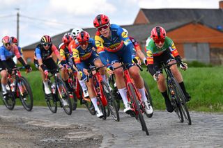 Lidl-Trek at the front of the race at dwars door vlaanderen