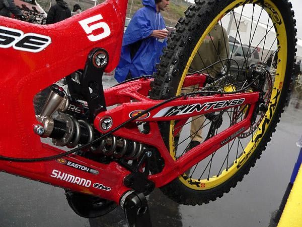 Intense will switch from Fox Racing Shox to Manitou's Revox coil shock for the new M5.