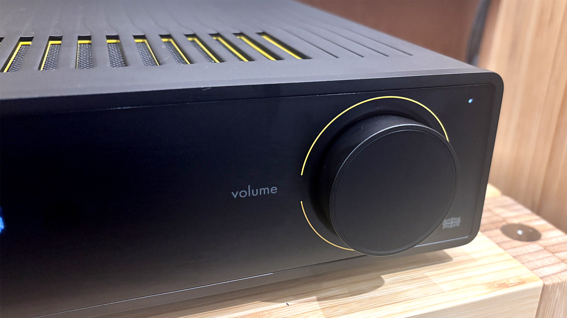 Arcam A5+ integrated amplifier close up on volume dial