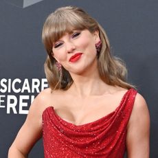 Taylor Swift arrives at the 2026 Grammy Awards