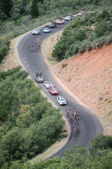 Smaller groups begin to form on the climb to Mt. Nebo.