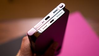 Samsung Galaxy S22 Ultra vs. iPhone 13 Pro Max