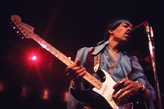 Watch Jimi Hendrix Live At Berkeley In Historic 1970 Footage Guitar World 