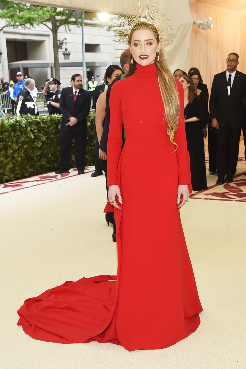 Red carpet, Dress, Carpet, Clothing, Fashion model, Gown, Fashion, Red, Flooring, Haute couture,