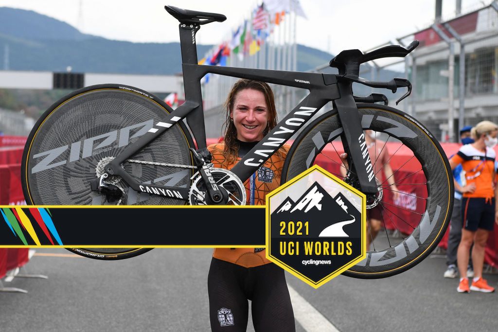 Netherlands&#039; Annemiek Van Vleuten celebrates after winning the women&#039;s cycling road individual time trial during the Tokyo 2020 Olympic Games 