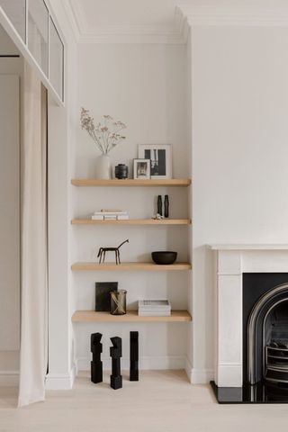 A minimalist bookshelf