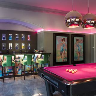 entertainment room with pool table