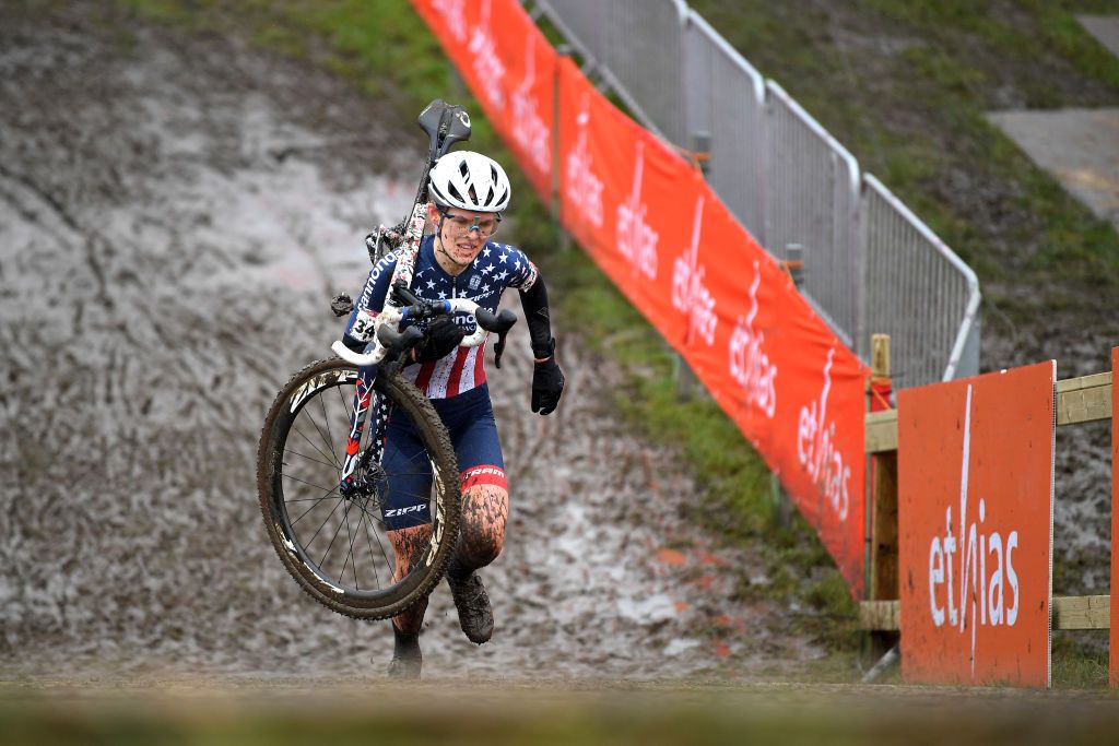DENDERMONDE BELGIUM DECEMBER 26 Clara Honsinger of The United States and Team CannondaleCyclocrossworld competes during the 2nd Dendermonde UCI CycloCross Worldcup 2021 Womens Elite CXWorldCup UCIcyclocrossWC on December 26 2021 in Dendermonde Belgium Photo by Luc ClaessenGetty Images