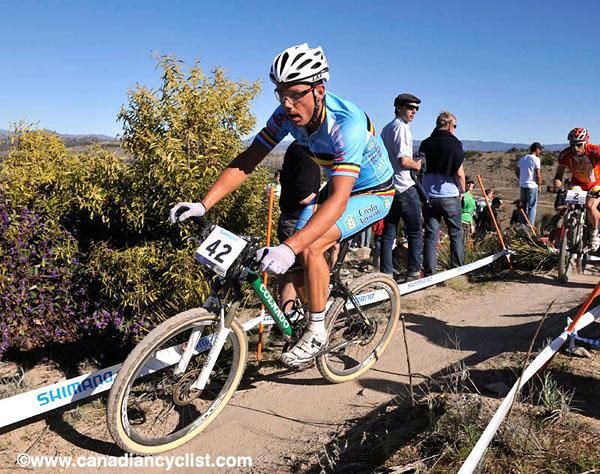 Sven Nys (Belgium) continues to improve as an XC rider. He was challenging for fifth until the final two laps.