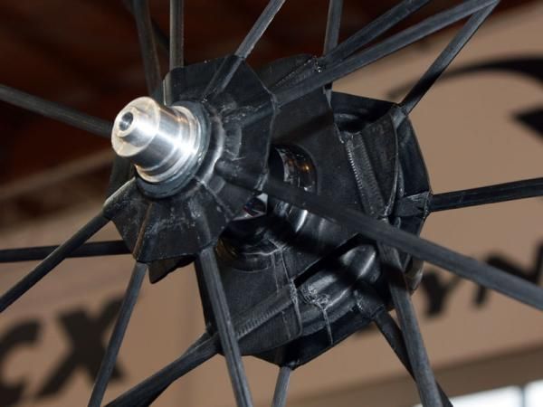 The central Torque Flange can supposedly transmit up to 200ft-lb of torque through just four spokes.