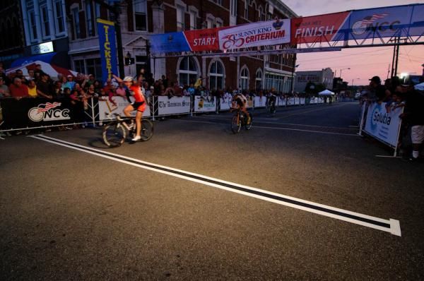 Erica Allar (RideClean/PatentIt) wins the Sunny King criterium