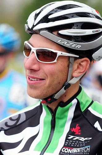 Jeremy Powers (Cannondale/cyclocrossworld.com) on the front row.