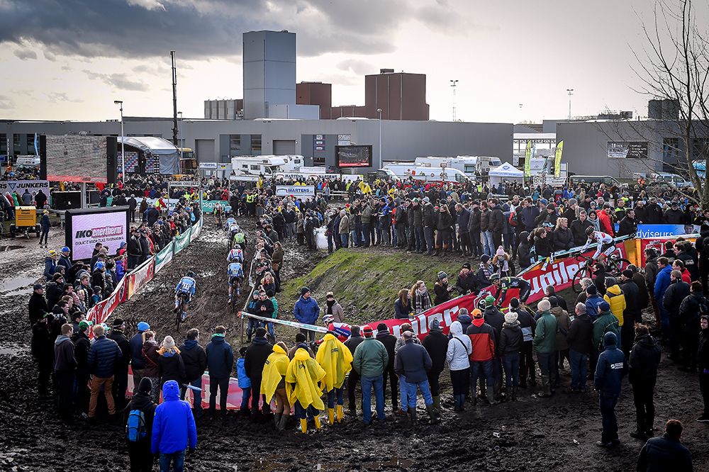 The muddy Hoogstraten course