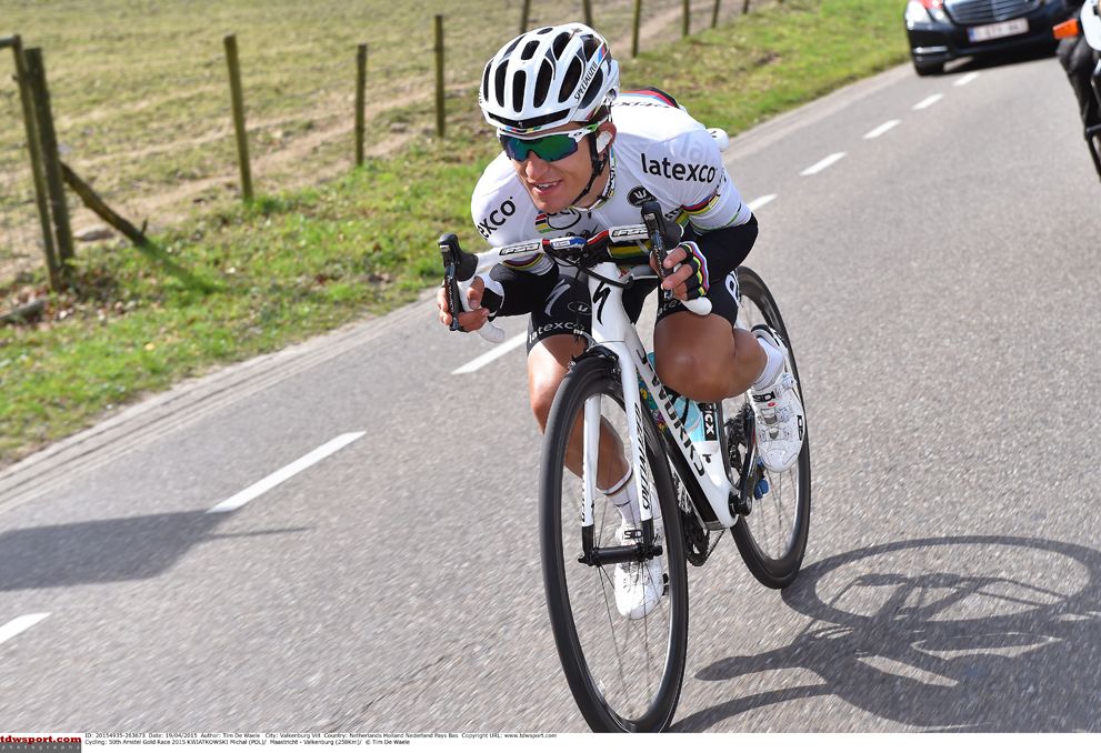 Michal Kwiatkowski (Etixx - Quick-Step) shows off his descending skills