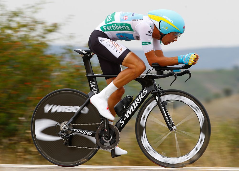 Fabio Aru is just theee seconds behind Dumoulin n the GC battle.