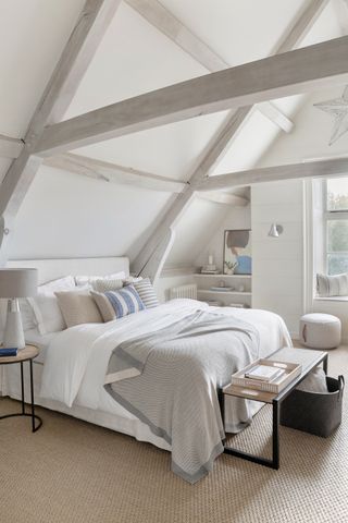 Coastal white bedroom