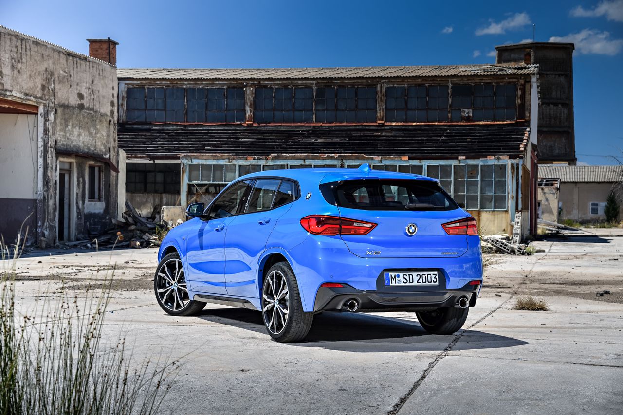 BMW X2