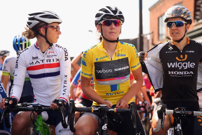 Laura Trott (Matrix), Lisa Brennauer (Velocio-SRAM) and Dani King (Wiggle Honda) on the start line