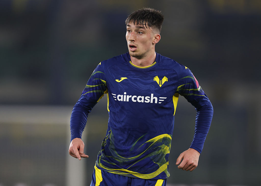 VERONA, ITALY - FEBRUARY 28: Kieron Bowie of Verona during the Serie A match between Hellas Verona FC and SSC Napoli at Stadio Marcantonio Bentegodi on February 28, 2026 in Verona, Italy. (Photo by Timothy Rogers/Getty Images)