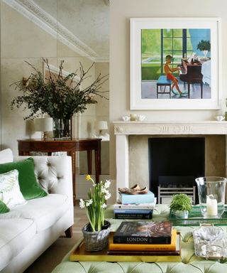 Henriette von Stockhausen mirror tips, living room designed by VSP Interiors